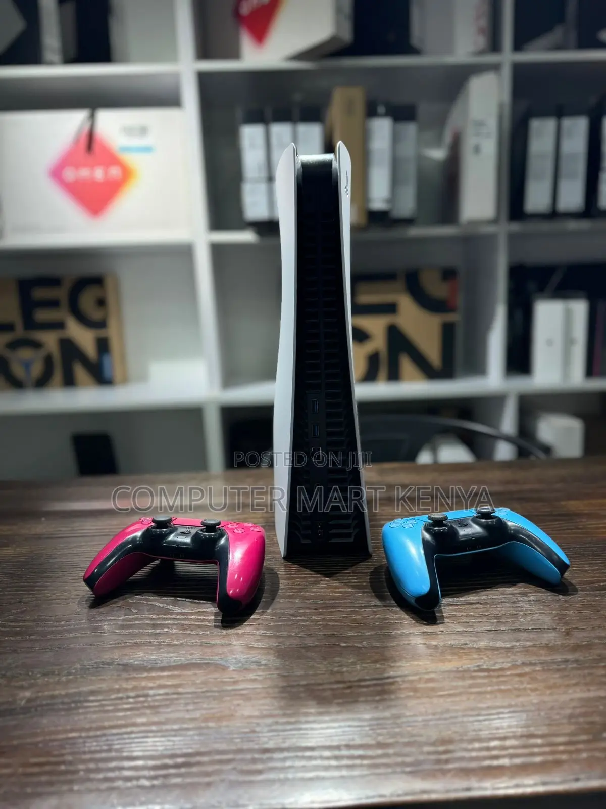 Playstation 5 + 2controllers