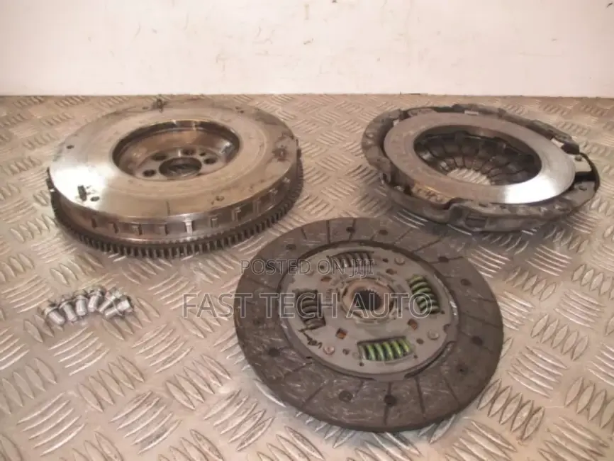Nissan Hr12 Fly Wheel
