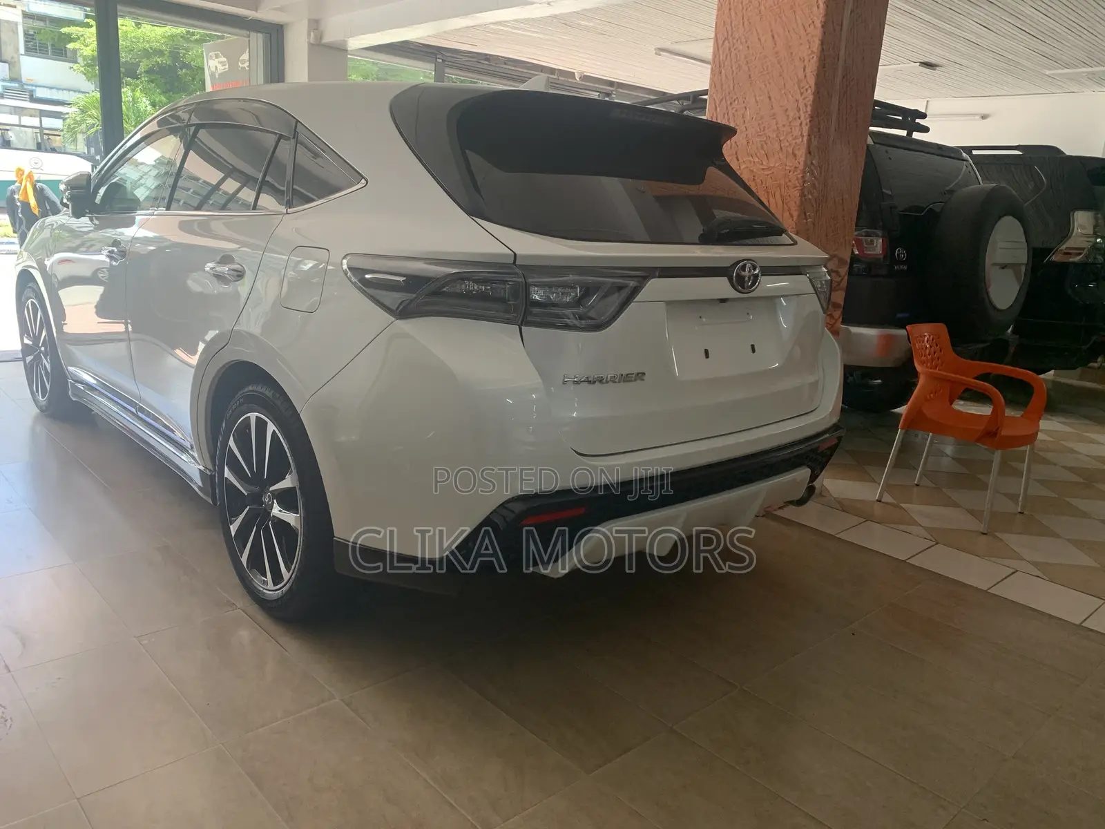 Toyota Harrier 2.0 2017 White