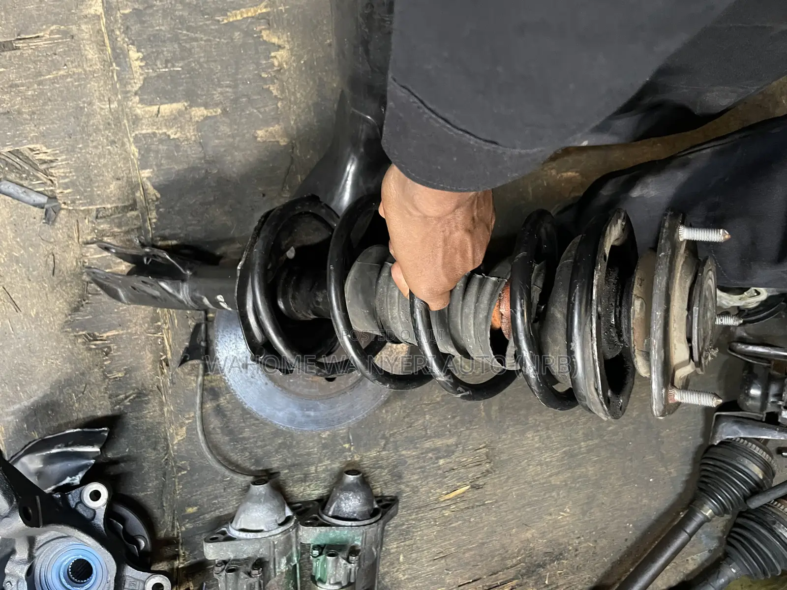 Sienta and Probox Complete Shocks