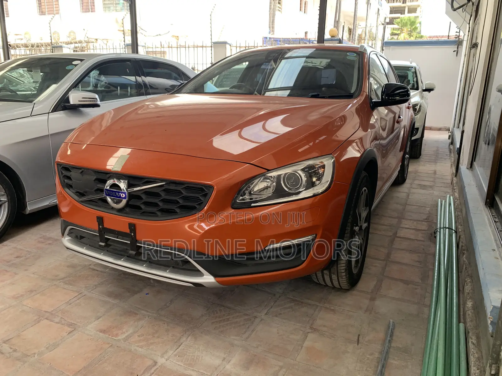 Volvo V60 T5 AWD 2017 Orange