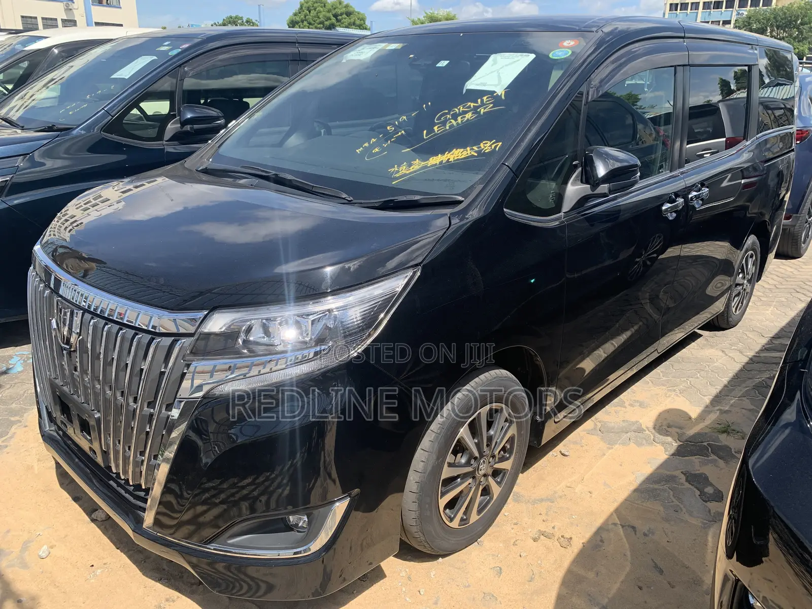 Toyota Esquire 2.0 FWD (8 seater) 2018 Black