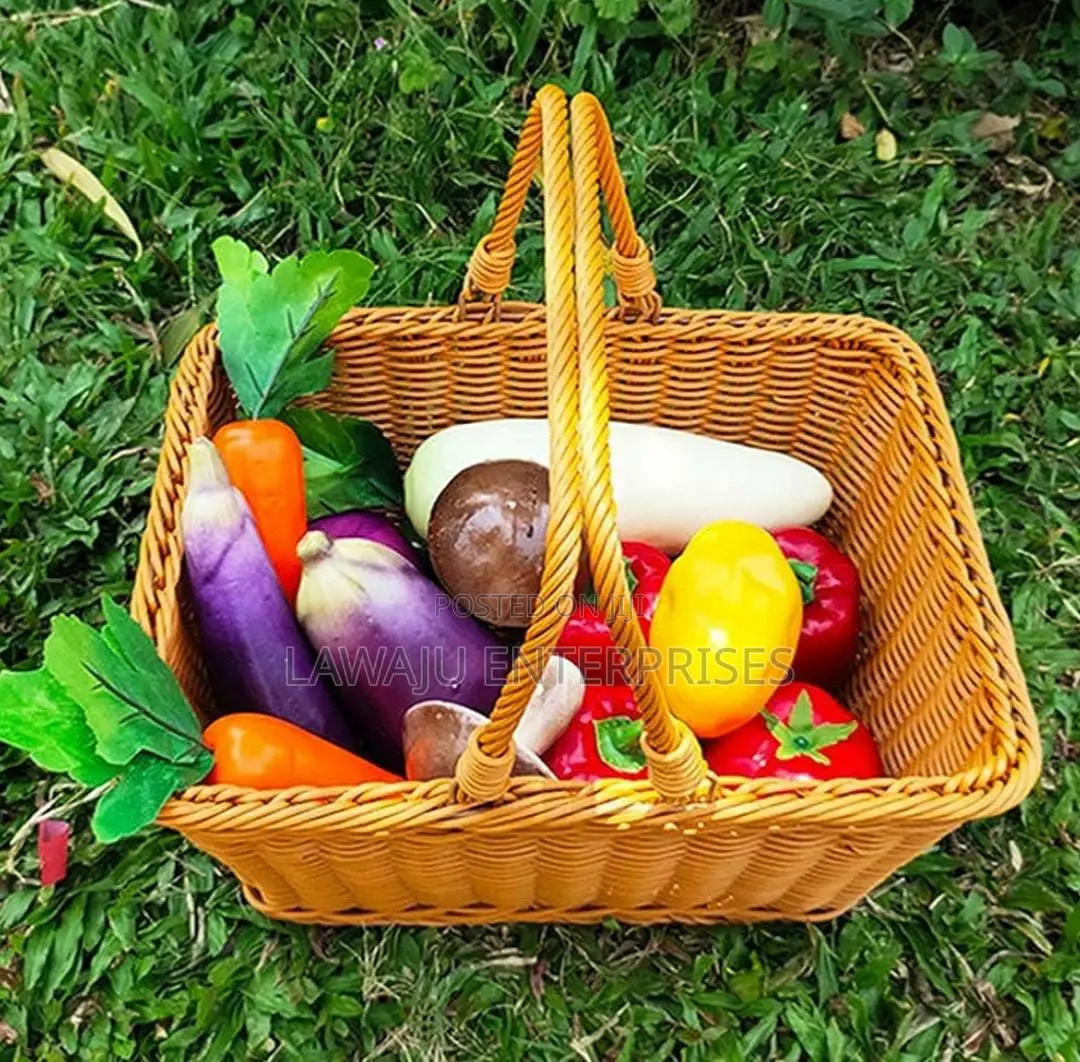 Wicker Picnic Basket With Handle