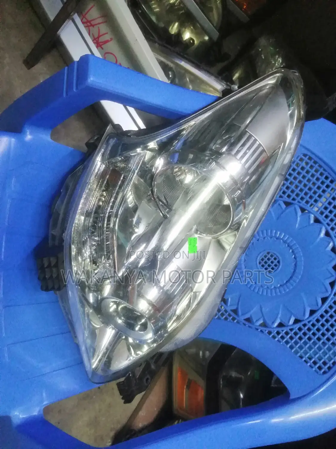 Toyota Ractis 2008/2010 Non Xenon Head Lamp, Clean EX Japan