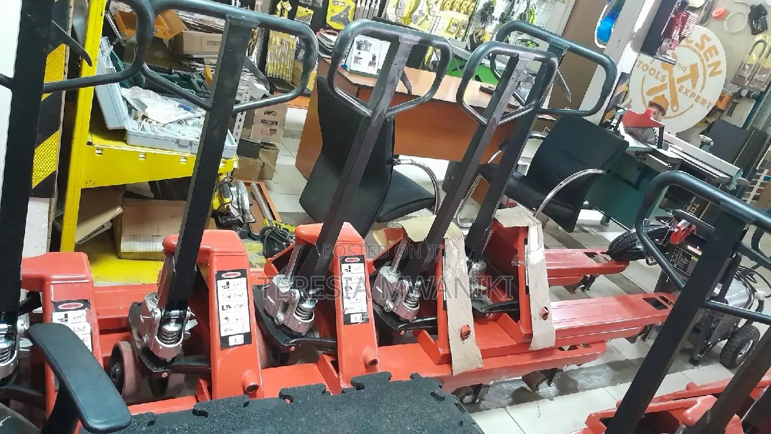 Hand Pallet Trucks