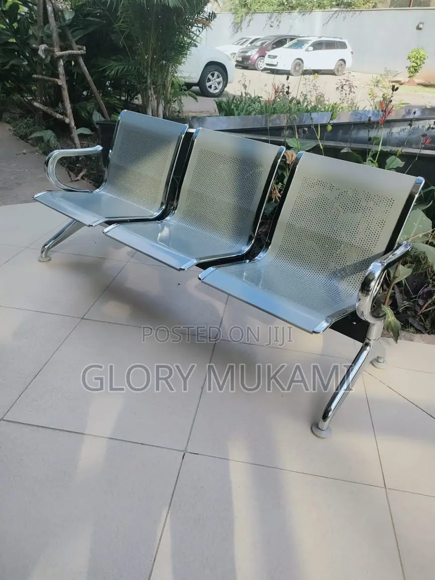 Link Chair