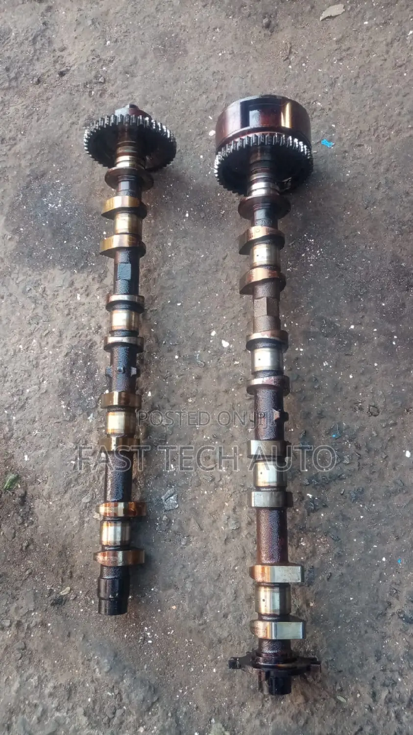 Nissan HR15 Camshaft