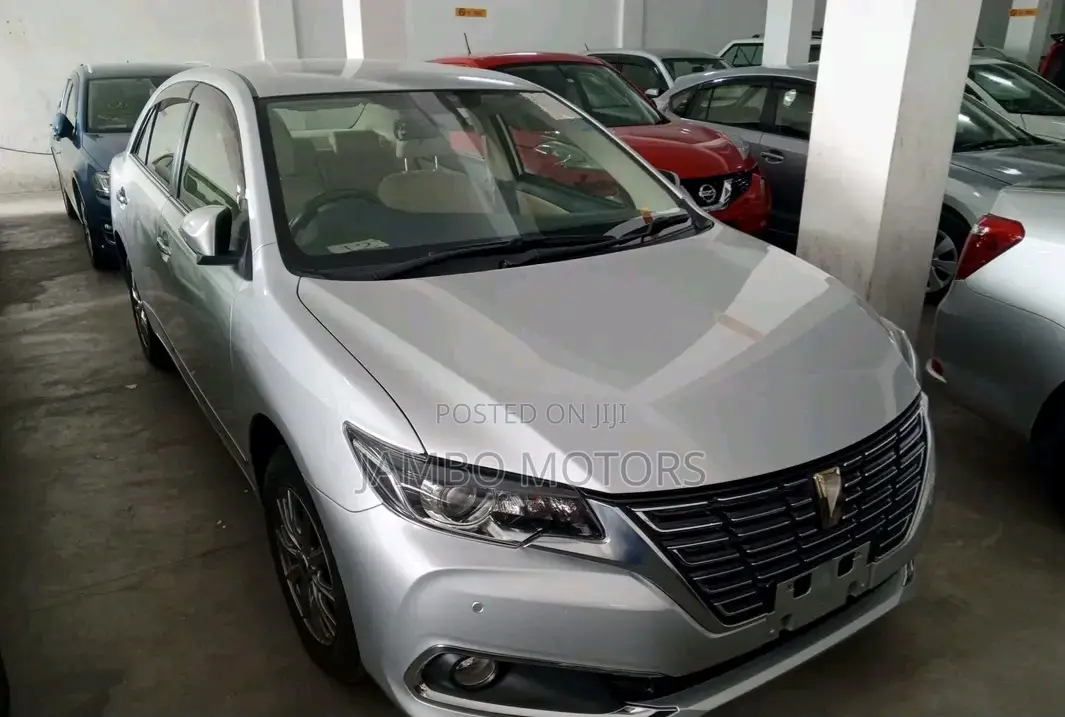 Toyota Premio 1.8 FWD 2017 Silver