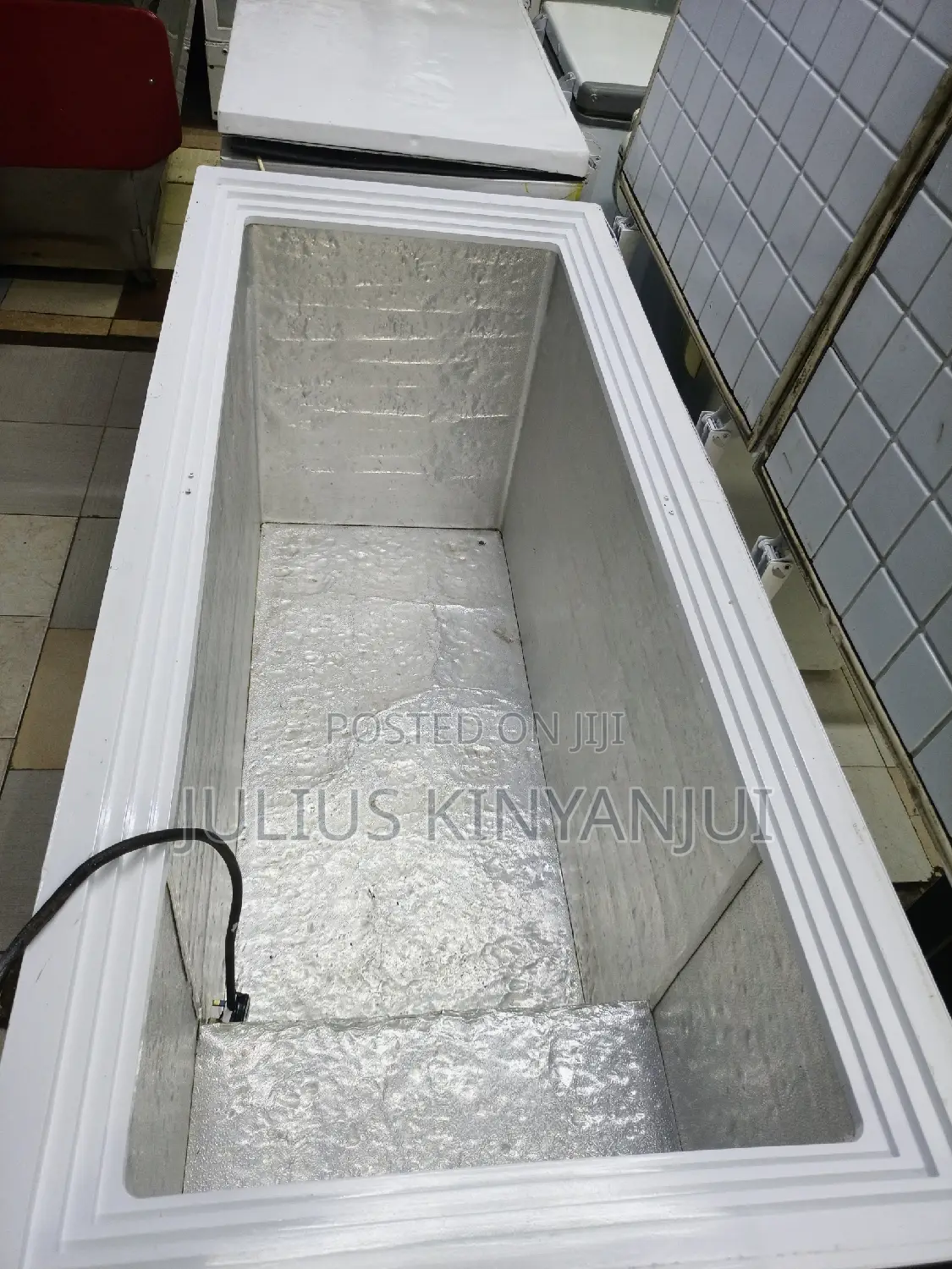 Double Door Freezer