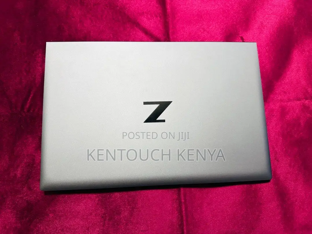 Laptop HP ZBook Firefly G8 16GB Intel Core I7 SSD 512GB