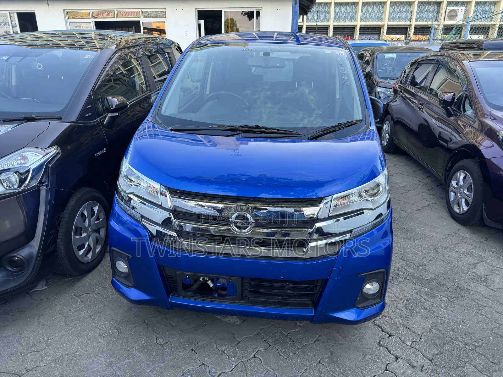 Nissan Dayz Highway Star G 2017 Blue