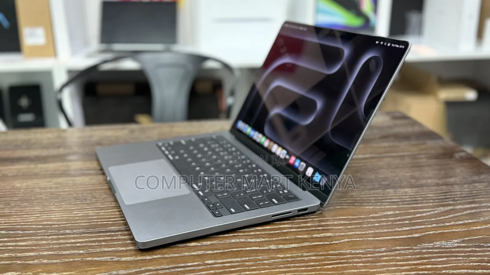 Laptop Apple MacBook Pro 2023 M3 14-Inch 8GB Apple M3 SSD 512GB