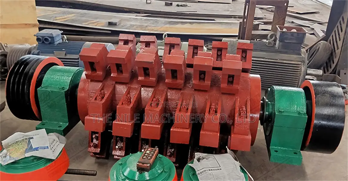 Industry Granite Basalt Breaking Stone Fine Crusher Machine