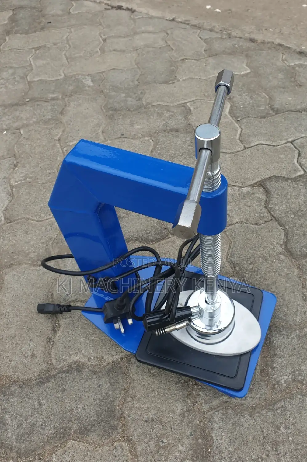 Tyre Vulcanizers Machinery