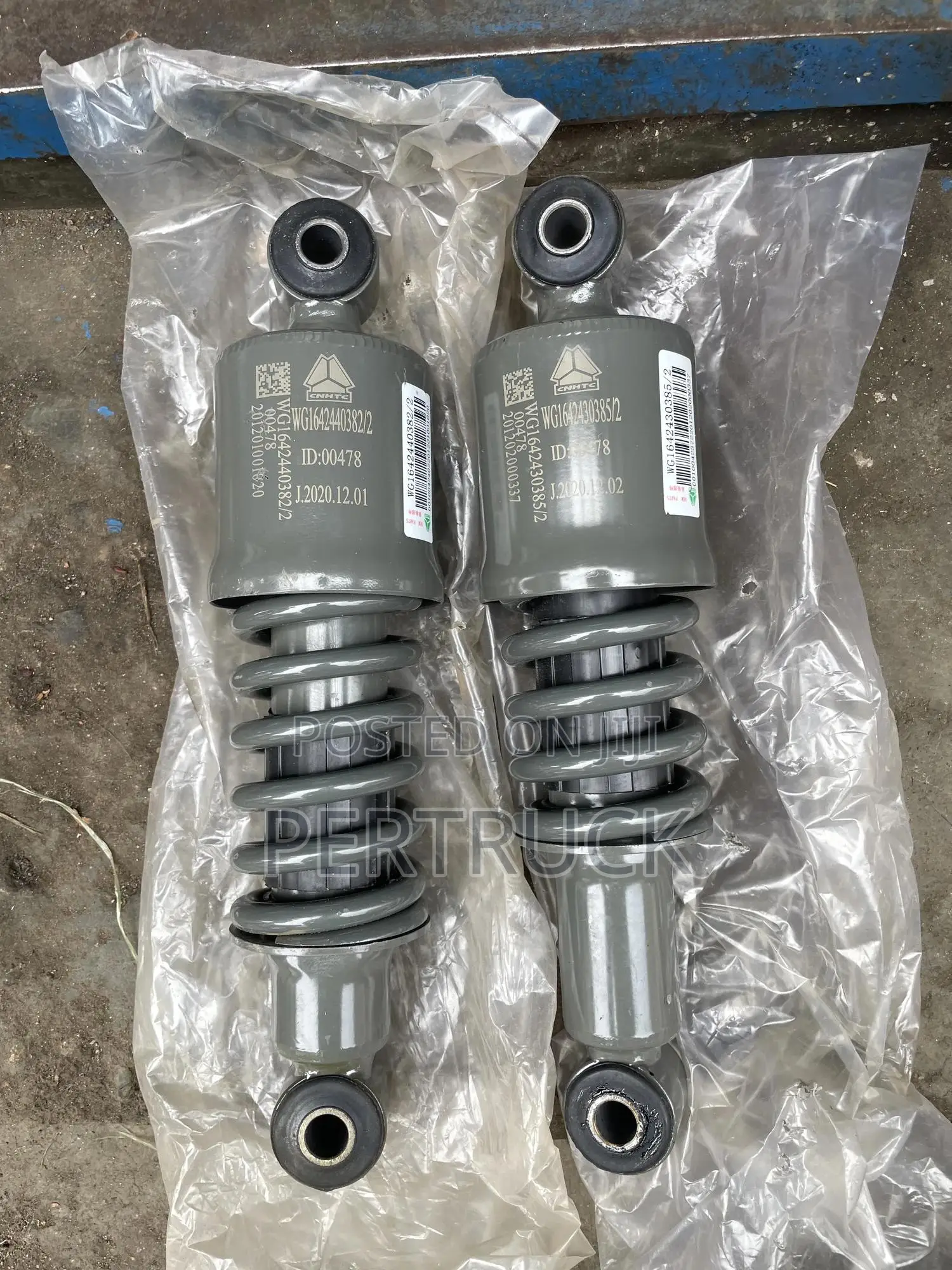 Wg1642430385/2 Cabin Shock Absorber-Howo/Sino,Steyr,Shacman