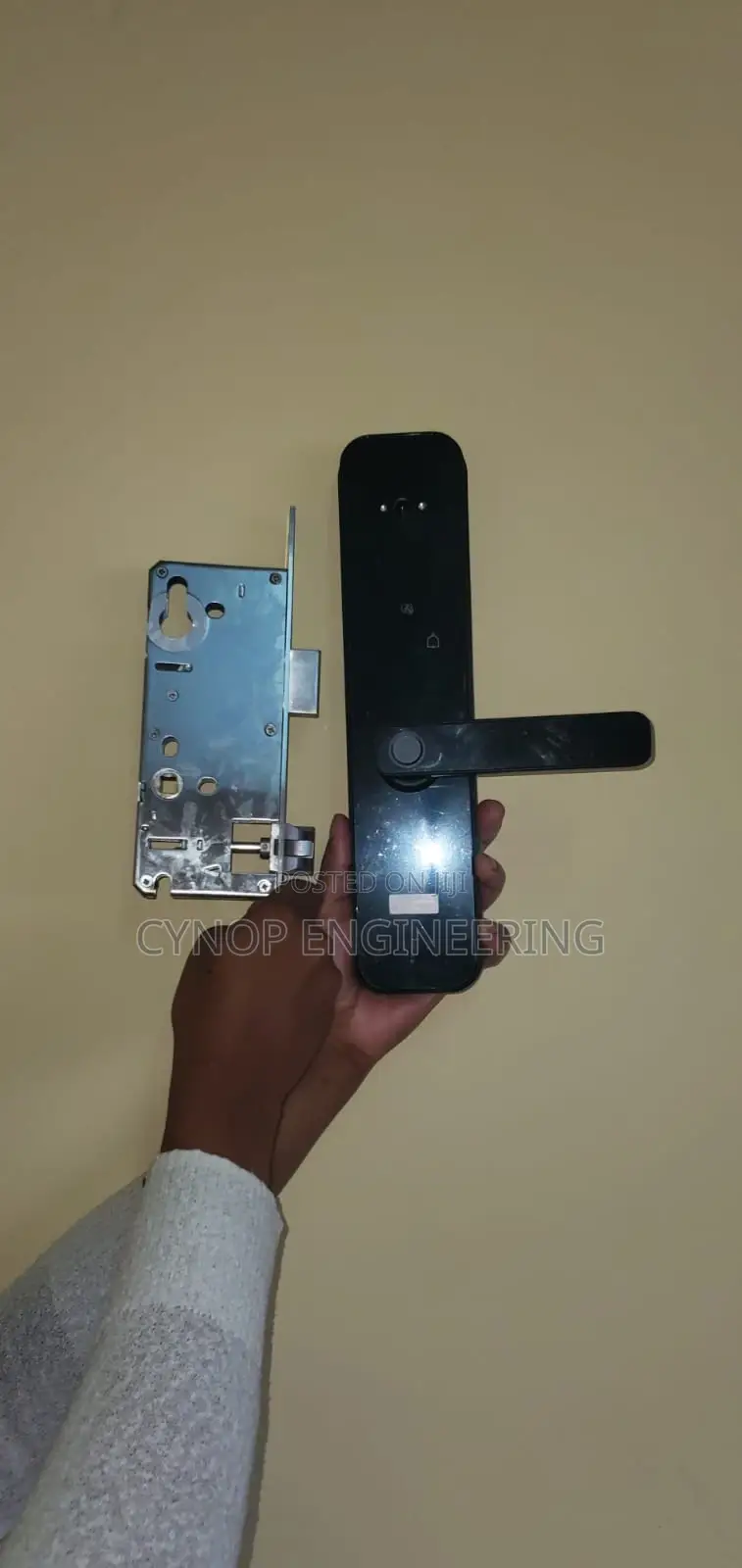 Biometric Access Smart Lock With Camera and Doorbell