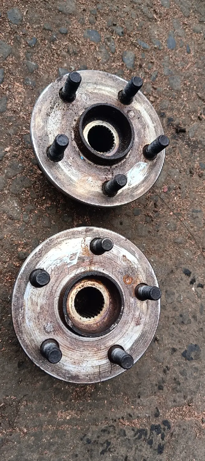 Ex Japan Rear Hubs Toyota Ractis,Allion,Premio,Wish 2 4-Wd.