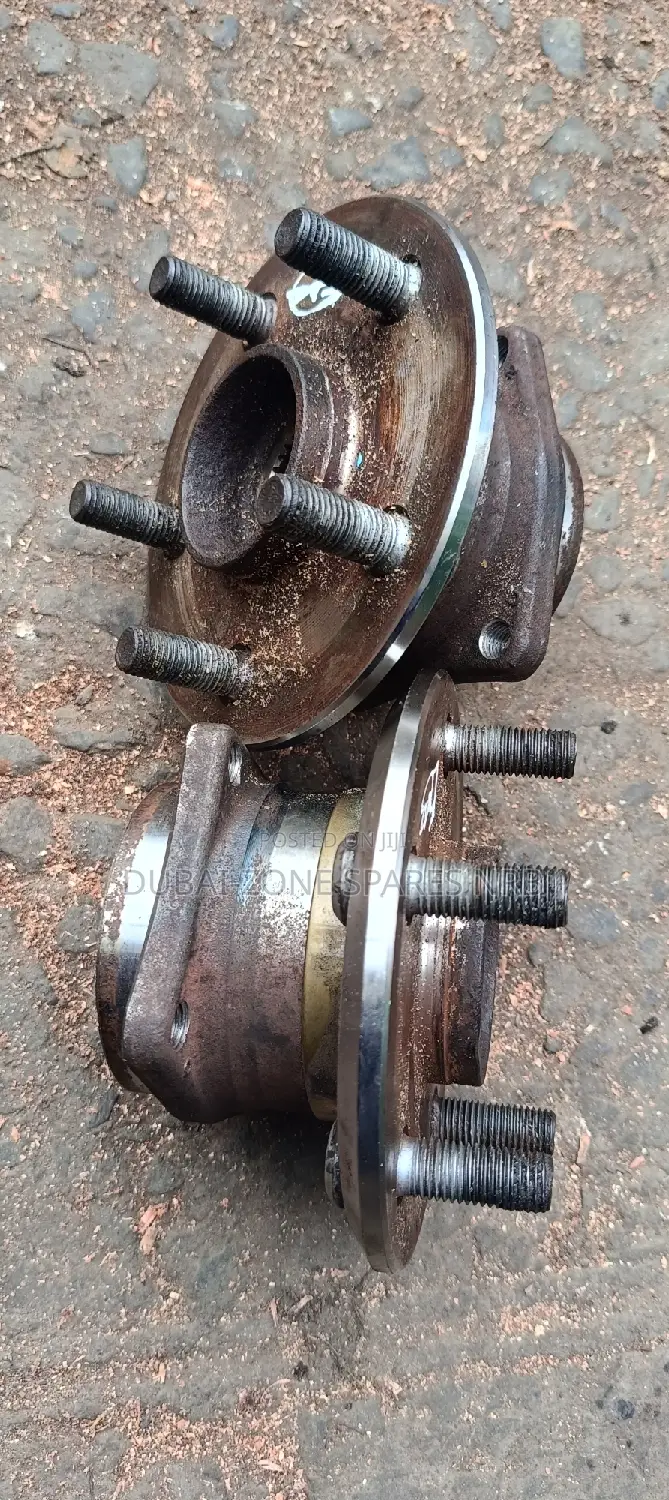 Ex Japan Rear Hubs Toyota Ractis,Allion,Premio,Wish 2 4-Wd.