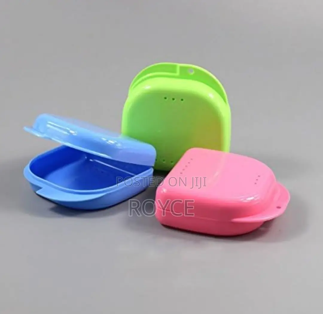 Denture Retainer Box