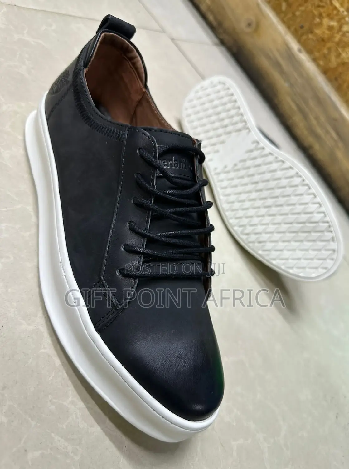 Black Cacual Leather Timberland