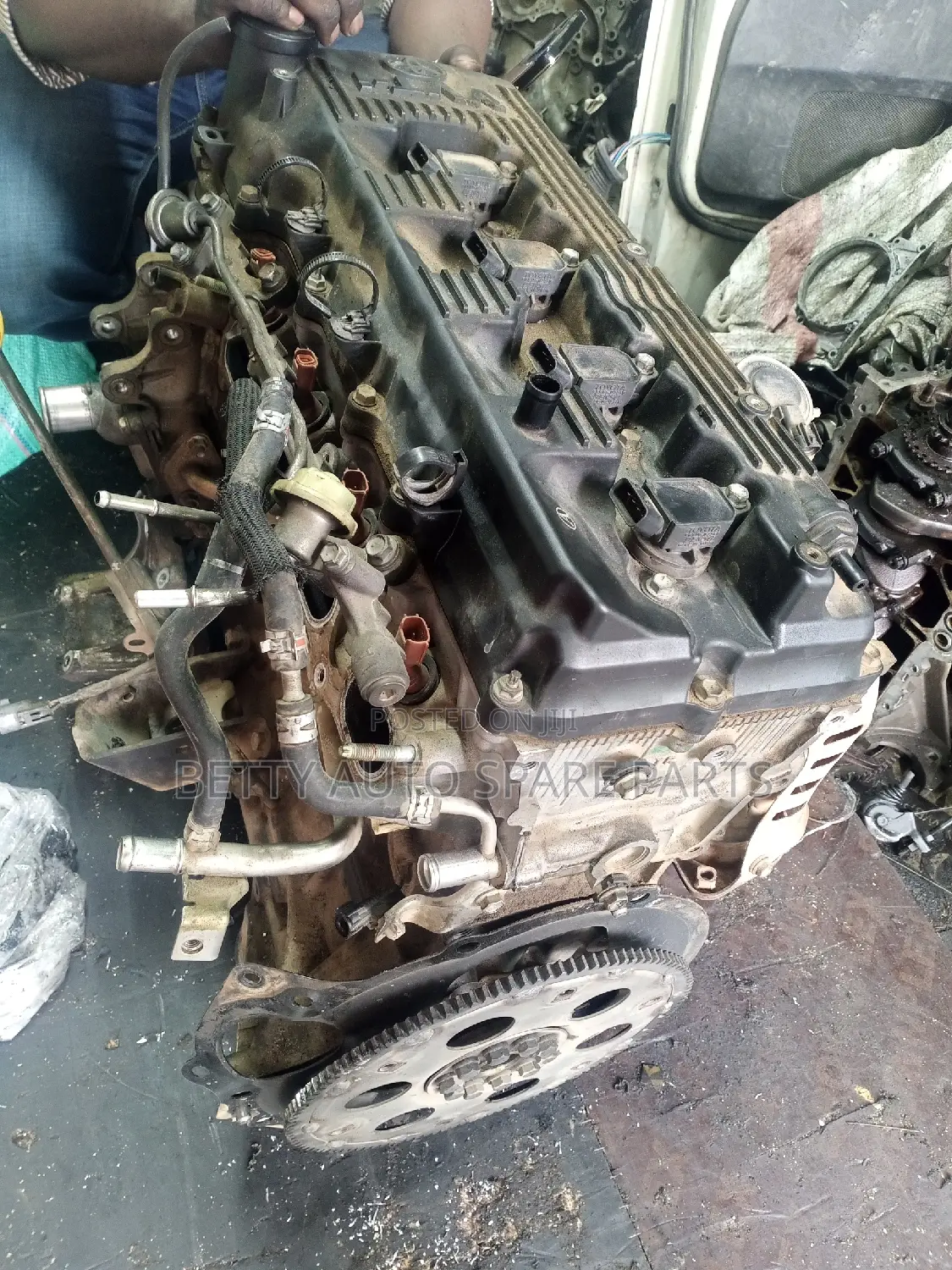 Toyota Hiace 7 L 1tr Slim Engine