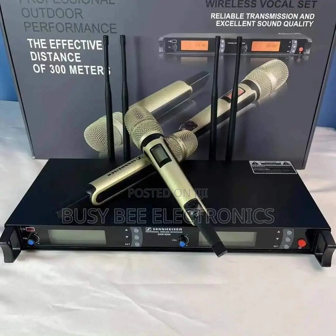 Outdoor Peformance SKM 9000 Wireless Microphone