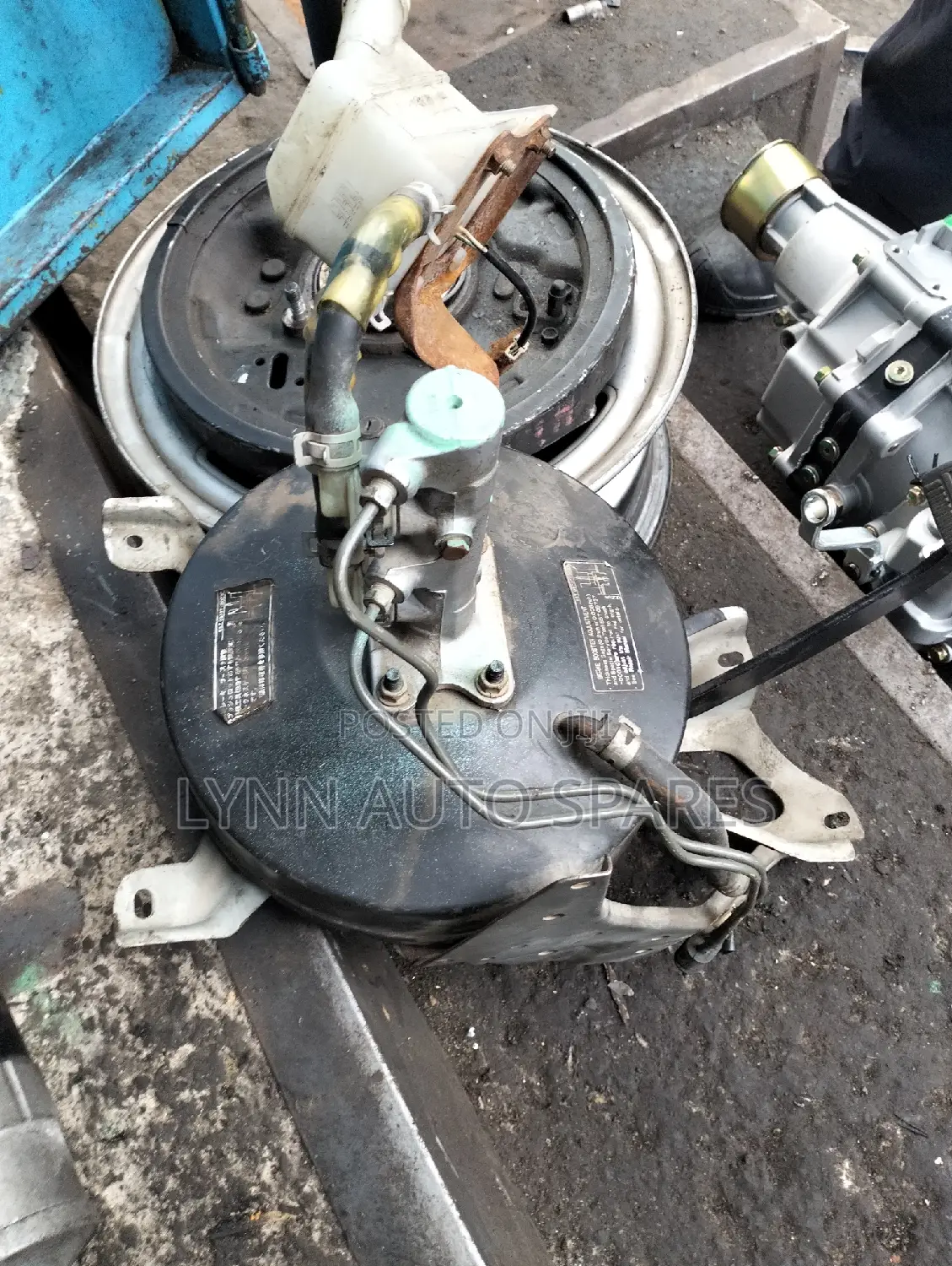 Toyota Hiace Shark 3l/5l Break Booster Complete
