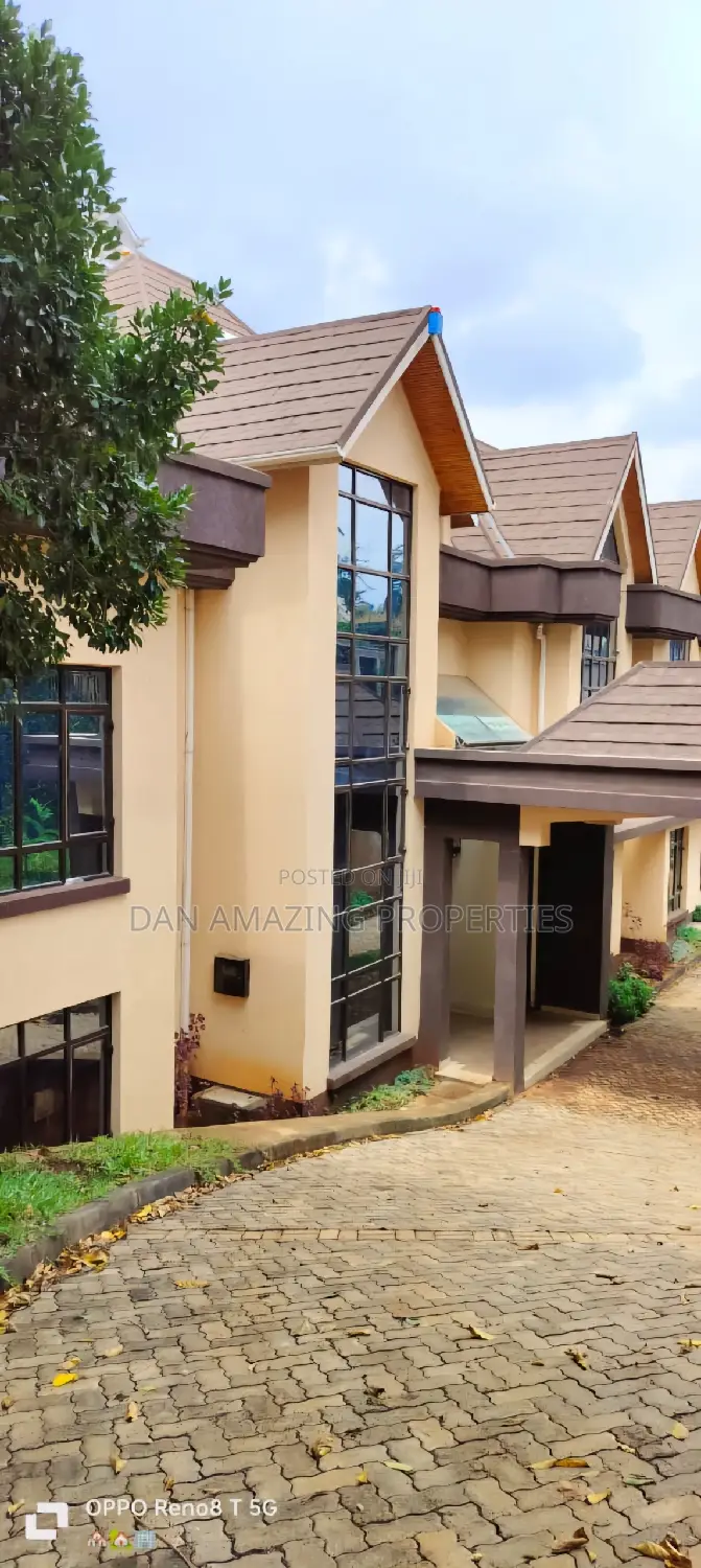 9bdrm Mansion in Nairobi On 1/2 Acre, Nyari for sale