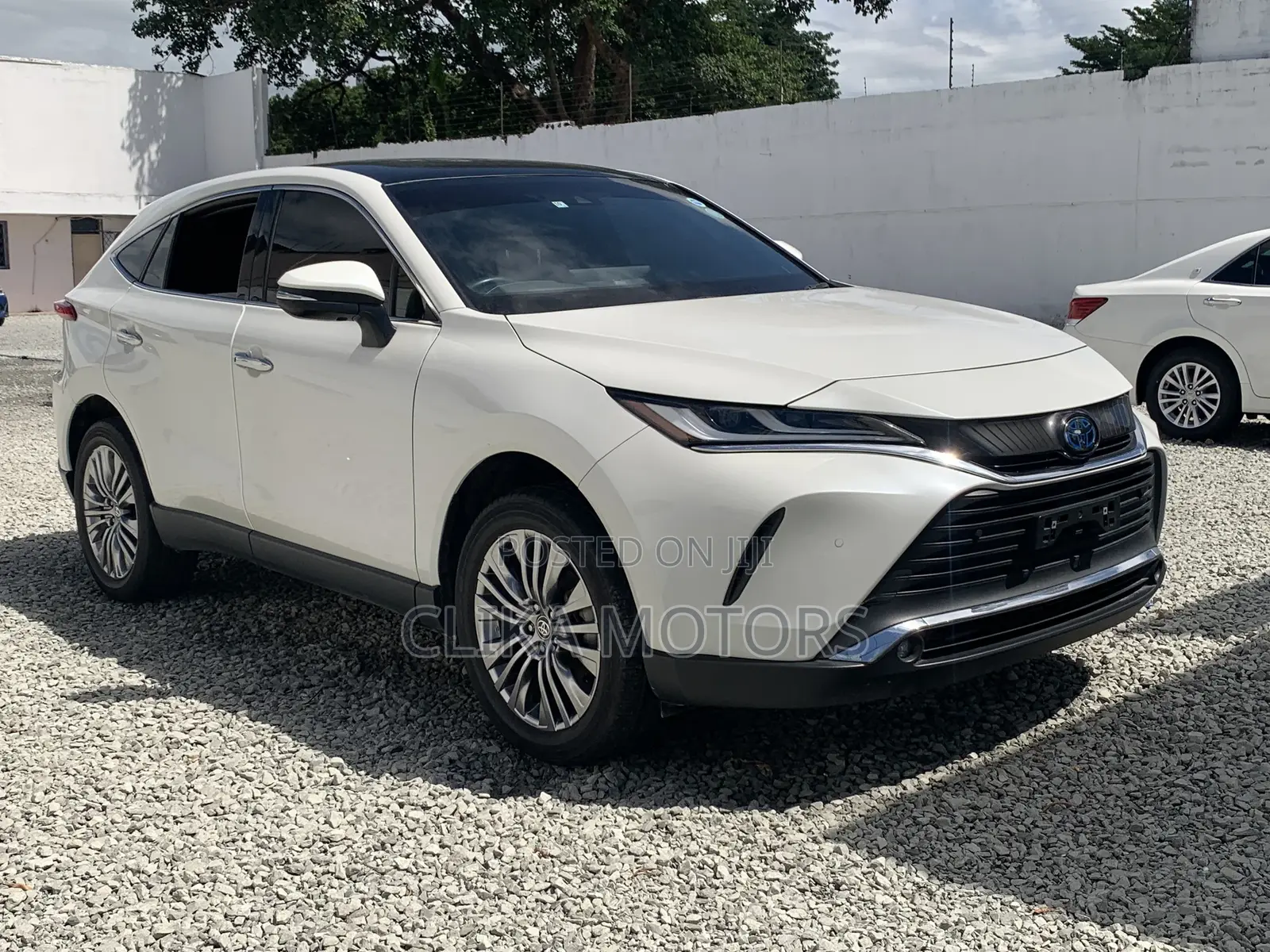 Toyota Harrier 2.5 Hybrid 2020 Off white