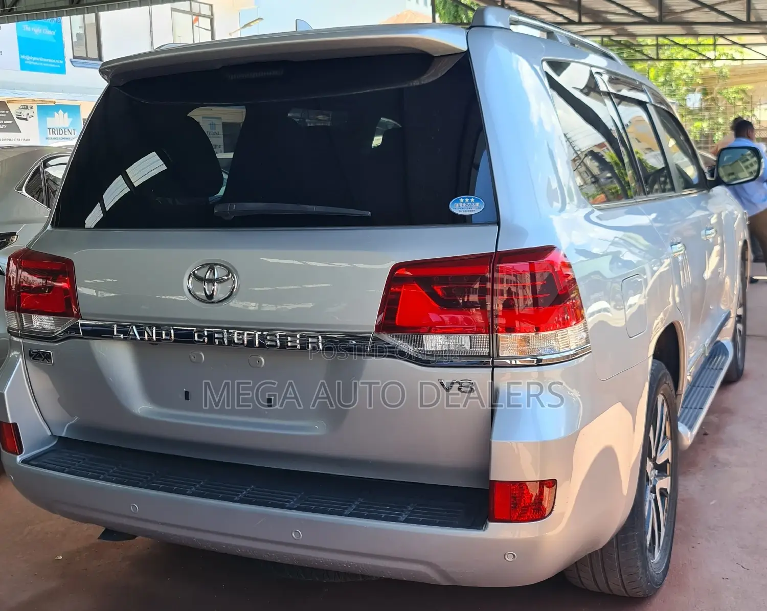 Toyota Land Cruiser 4.6 V8 ZX 2019 Silver