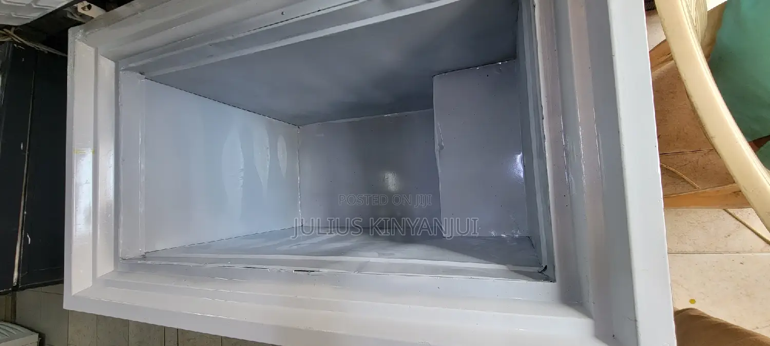 Deep Freezer 300L Westpoint