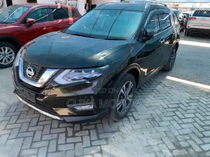 2017 Nissan X-Trail 2.0 Petrol AWD - Sterling Silver