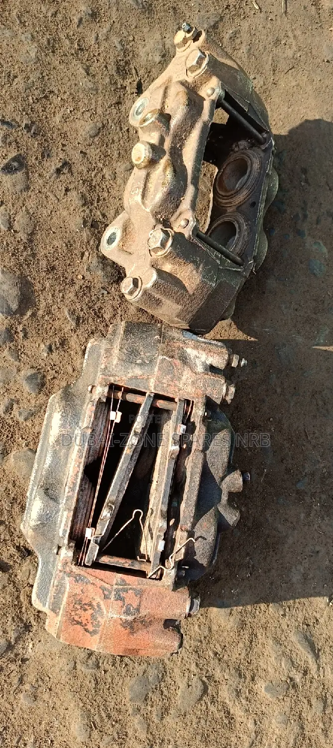 Toyota Hilux Vigo 4wd and 2wd Ex Japan Genuine Calipers.