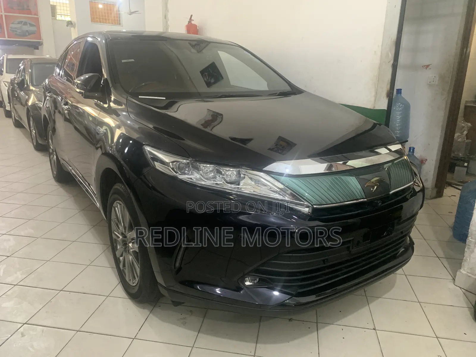 Toyota Harrier 2.5 Hybrid 4WD 2017 Black