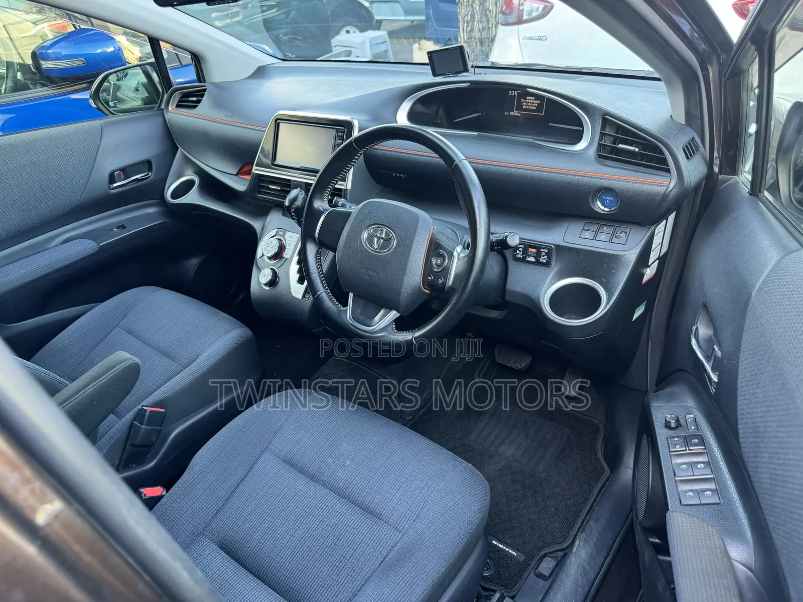 Toyota Sienta 1.5 Hybrid FWD 2018 Brown