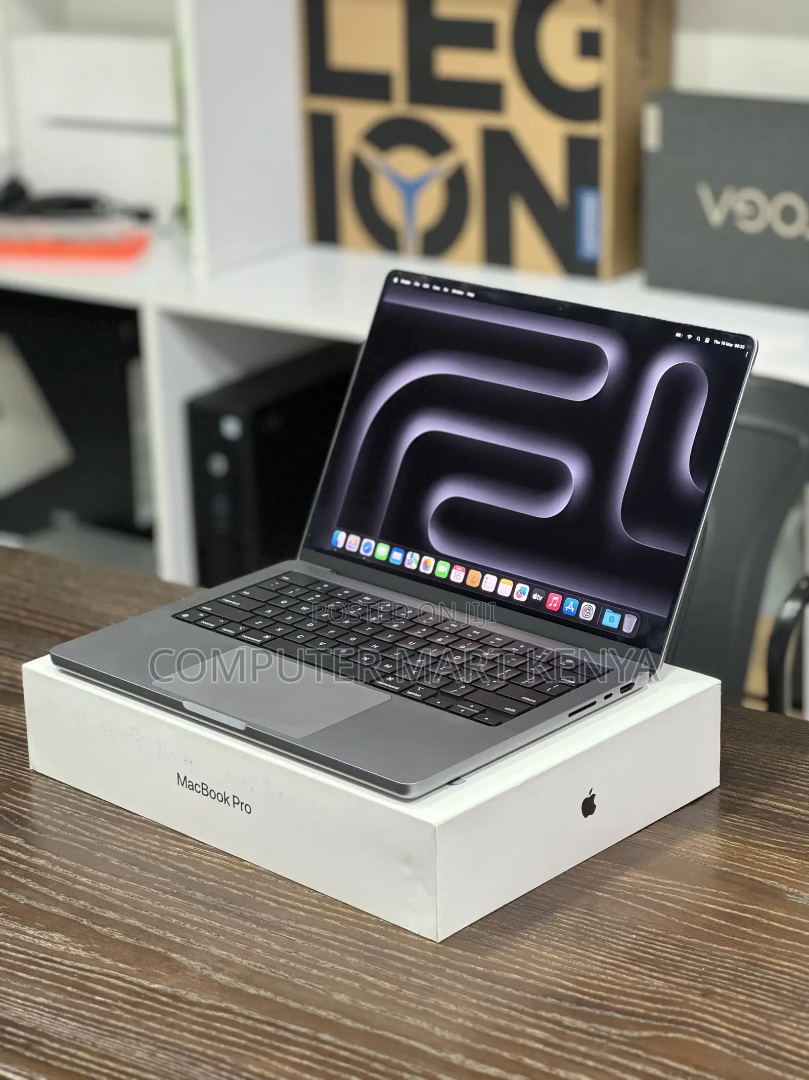 Laptop Apple MacBook Pro 64GB Apple M1 SSD 2T
