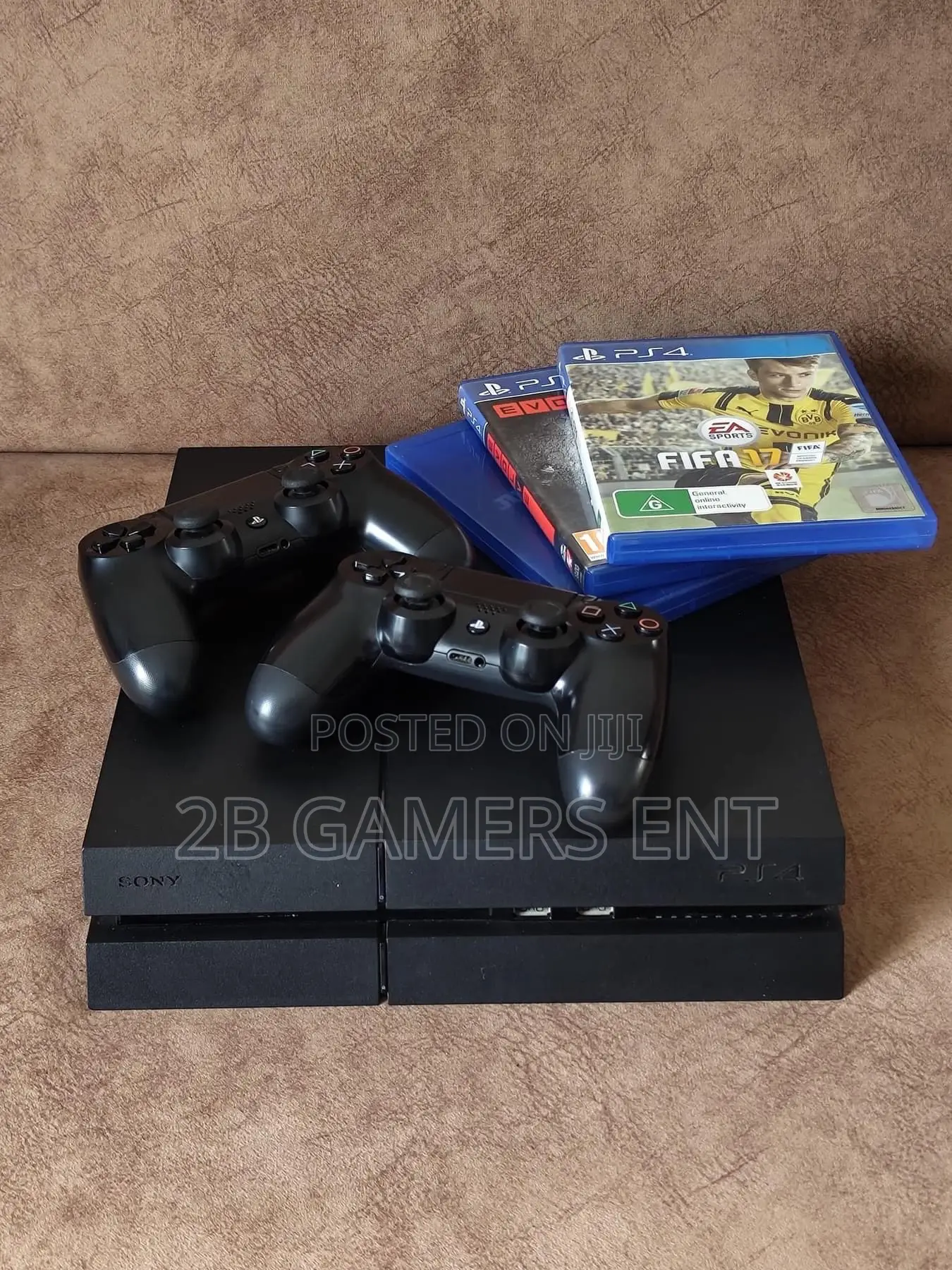 Ps4 STD , 500gb 2 Pads