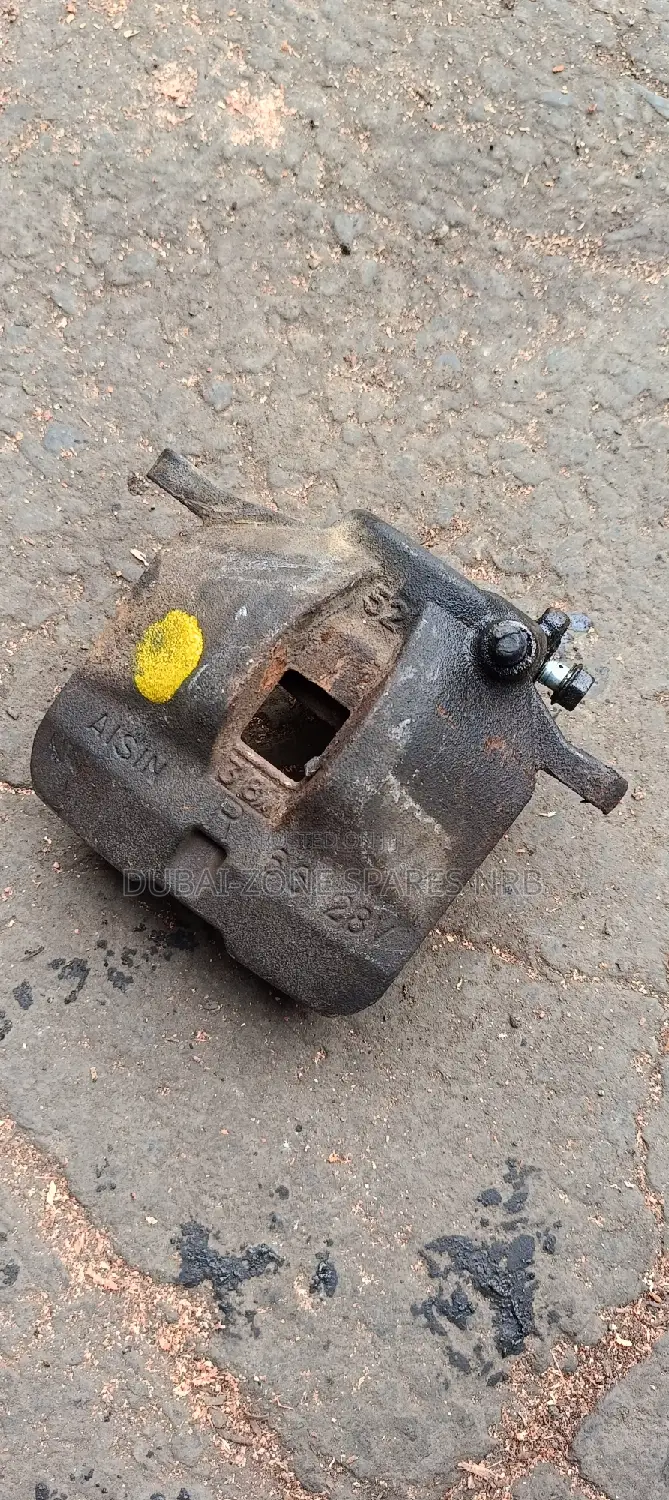Toyota 7L Hiace Front Calipers Now Available.
