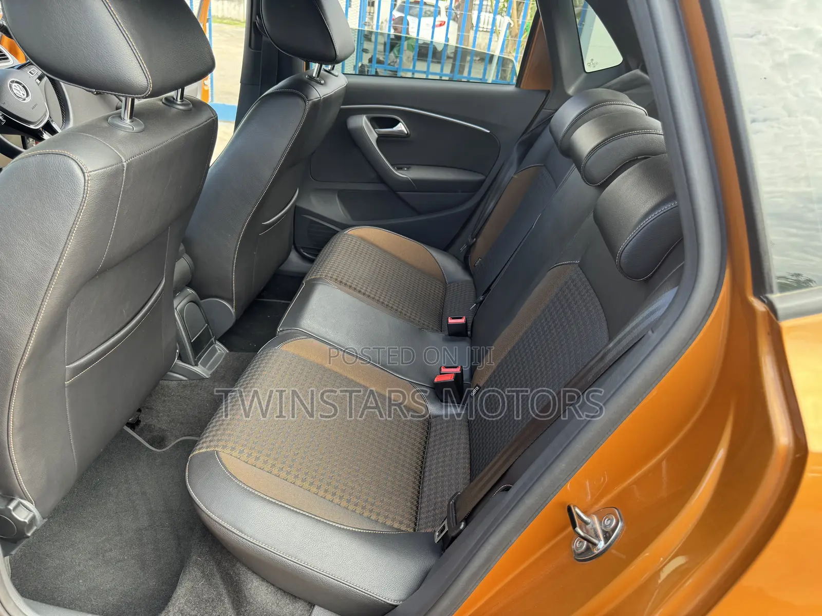 Volkswagen Polo 2017 Brown