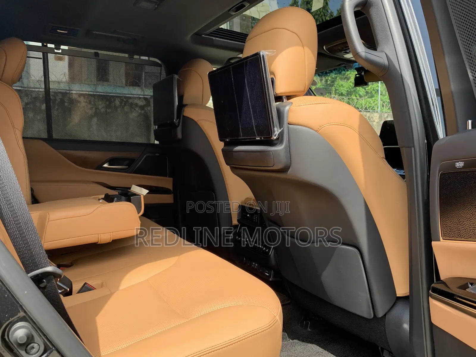 Lexus LX 2022 Black