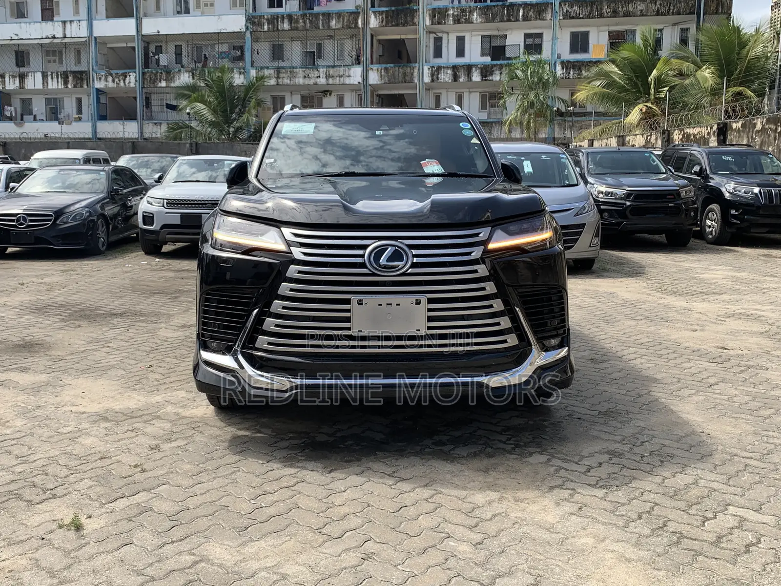 Lexus LX 2022 Black