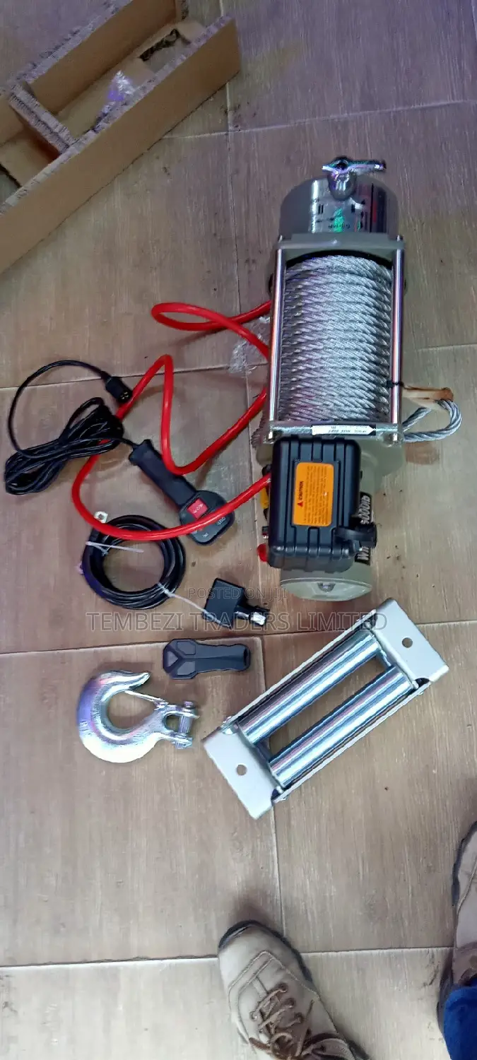 Electric Winch/Heavy Duty Winch 15000lbs 24volts and Others
