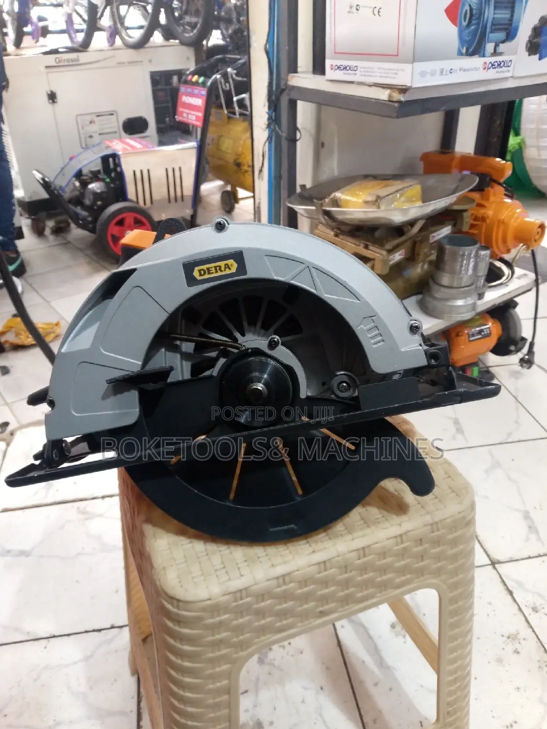9" Dera Circular Saw