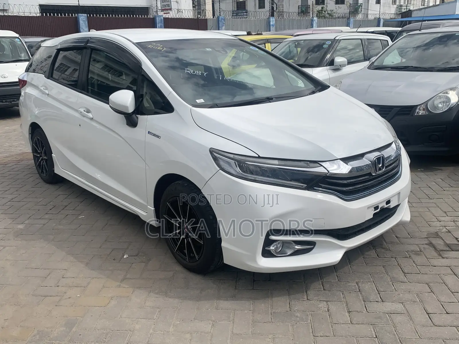 Honda Shuttle 1.5 Hybrid 2WD 2017 White