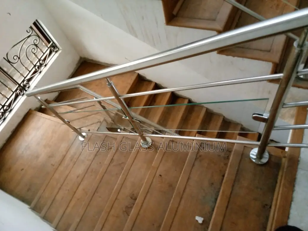 Custom Handrails in Stainless Steel
With Glass