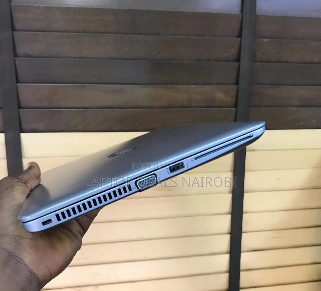Laptop HP EliteBook 820 G3 8GB Intel Core I5 SSD 256GB