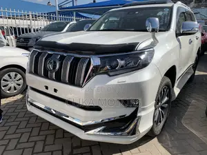 Toyota Land Cruiser Prado 2.8 2020 Pearl