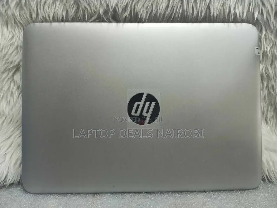 Laptop HP EliteBook 820 G3 8GB Intel Core I5 SSD 256GB