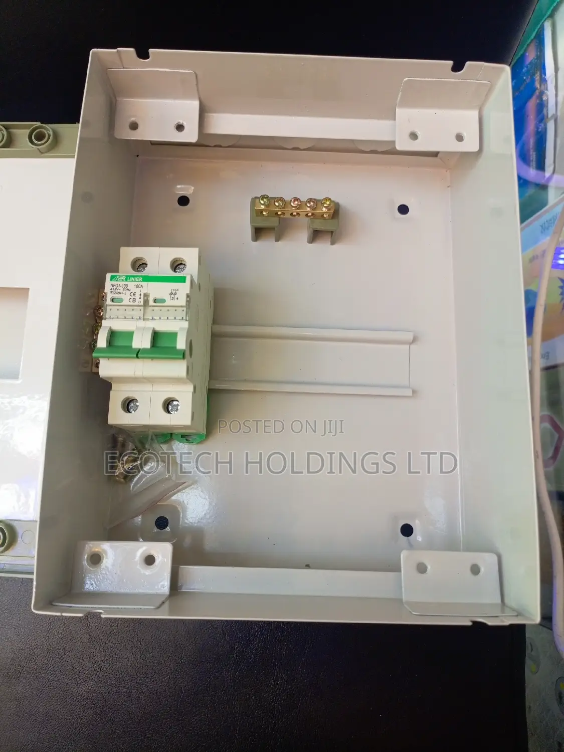 Linear 4 Way Consumer Unit