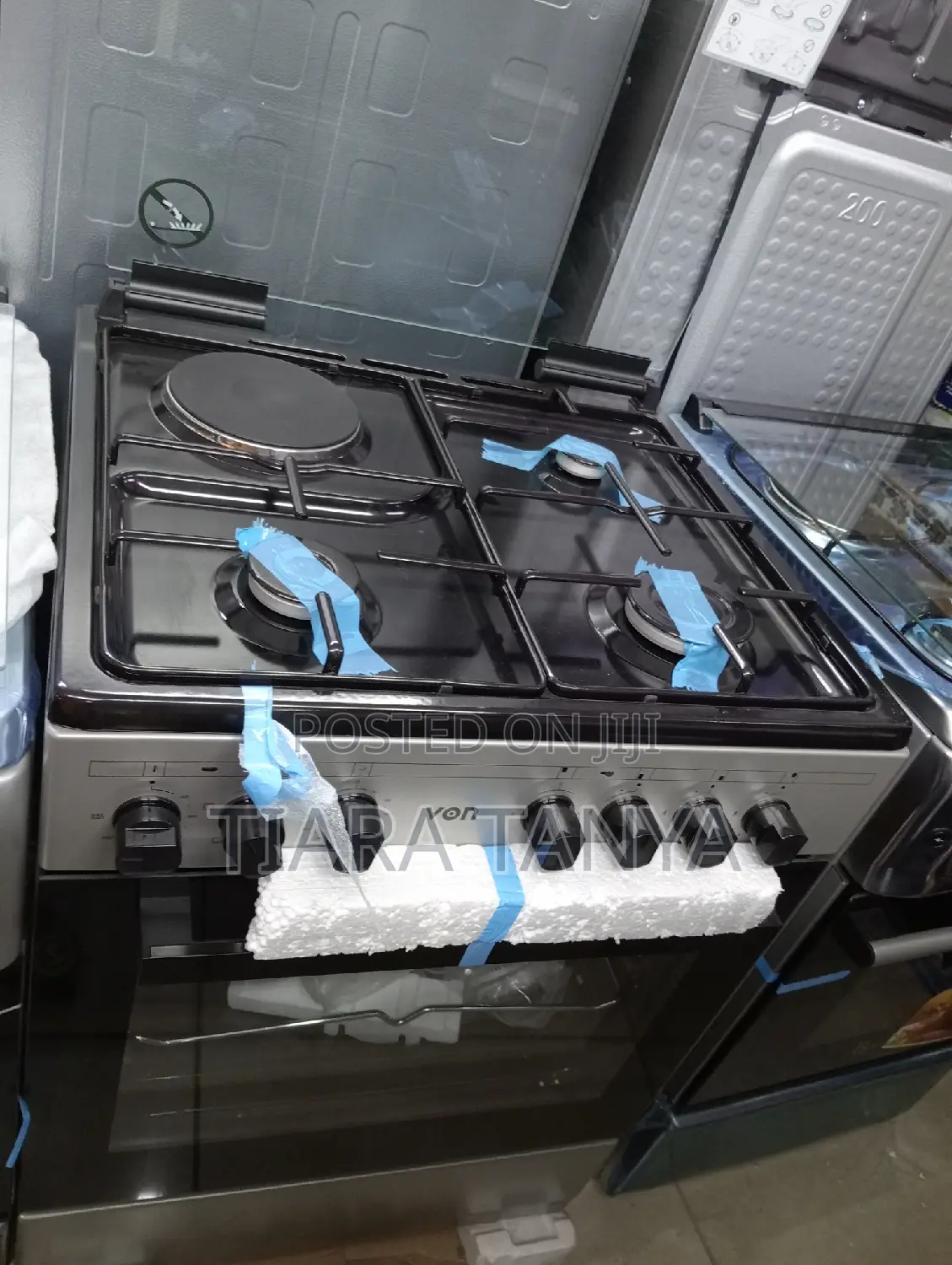 Von 60 by 60 3gas and 1 Electric Cooker